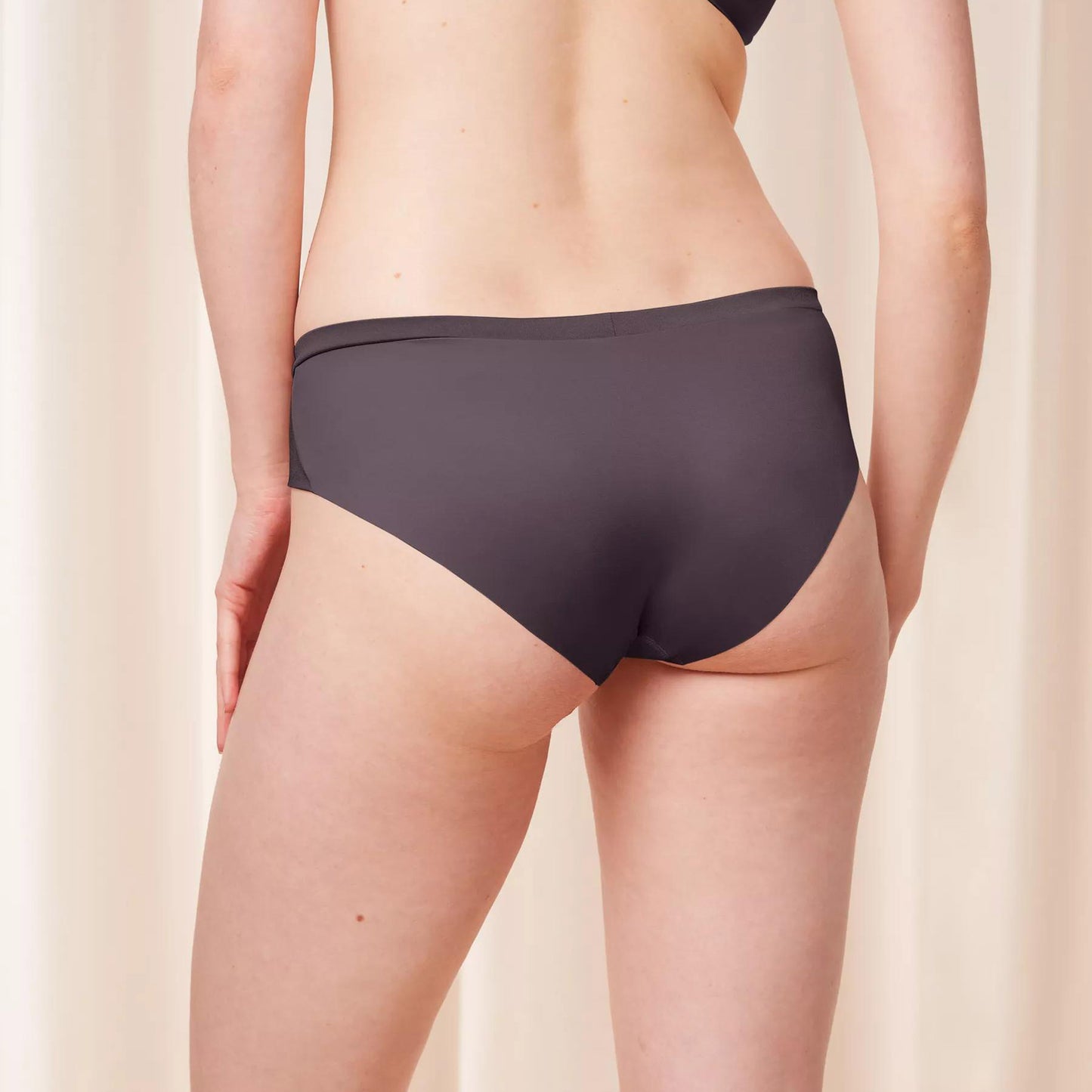 Body Make-up Soft Touch Hipster