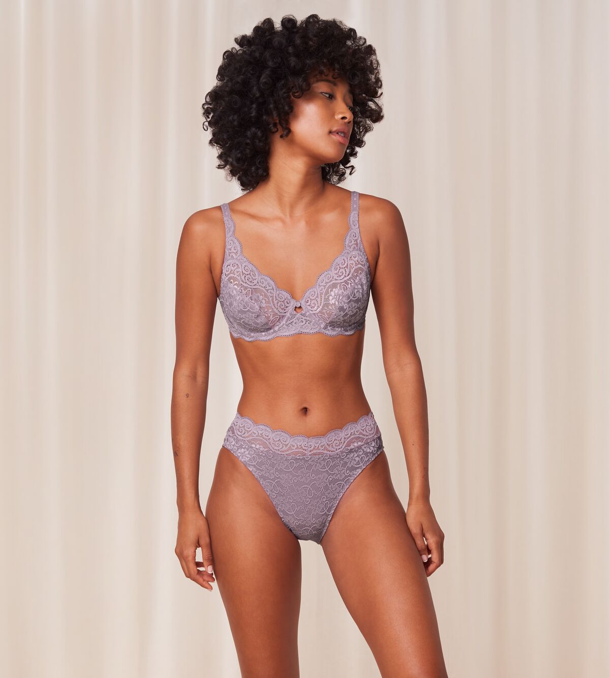 Amourette 300 Magic Wire Tai 02