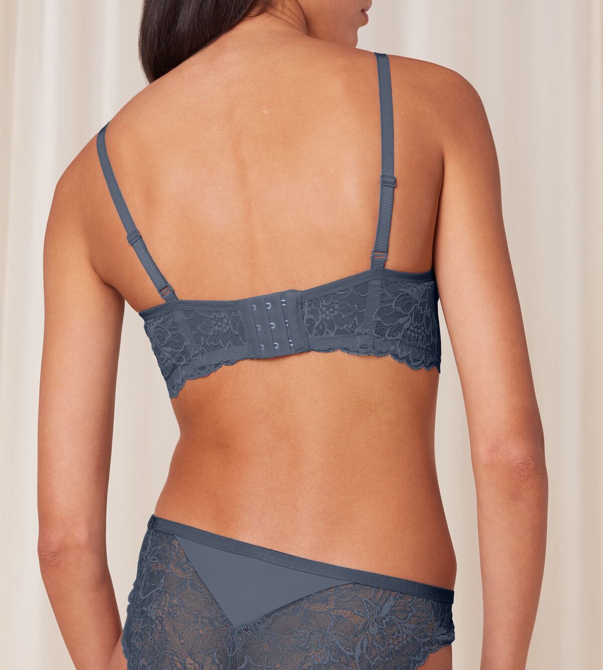 Amourette Charm T N03