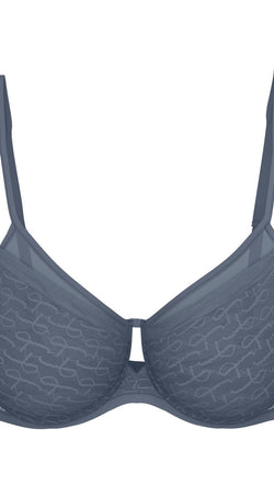 Triumph Signature Sheer