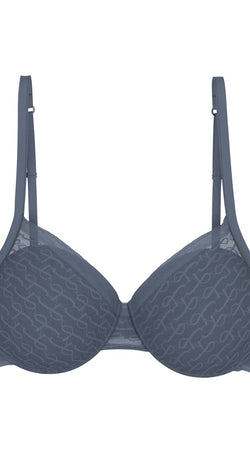 Triumph Signature Sheer