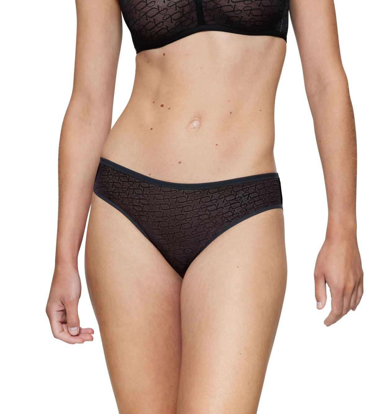 Triumph Signature Sheer