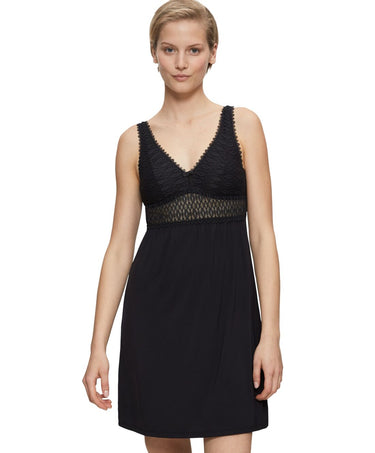 Aura Spotlight Nightdress