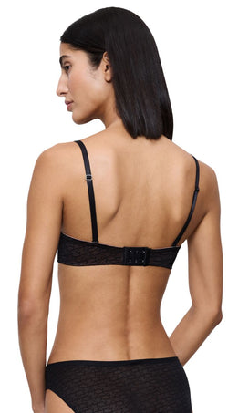 Triumph Signature Sheer
