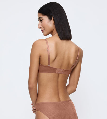 Triumph Signature Sheer